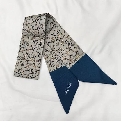 🧣 Women's Letters Print Tote Bag Silk Scarf – Perfect Match for Your Stylish Look!