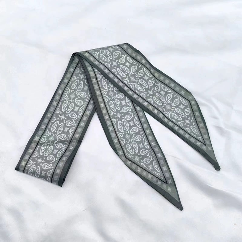 🧣 Women's Letters Print Tote Bag Silk Scarf – Perfect Match for Your Stylish Look!